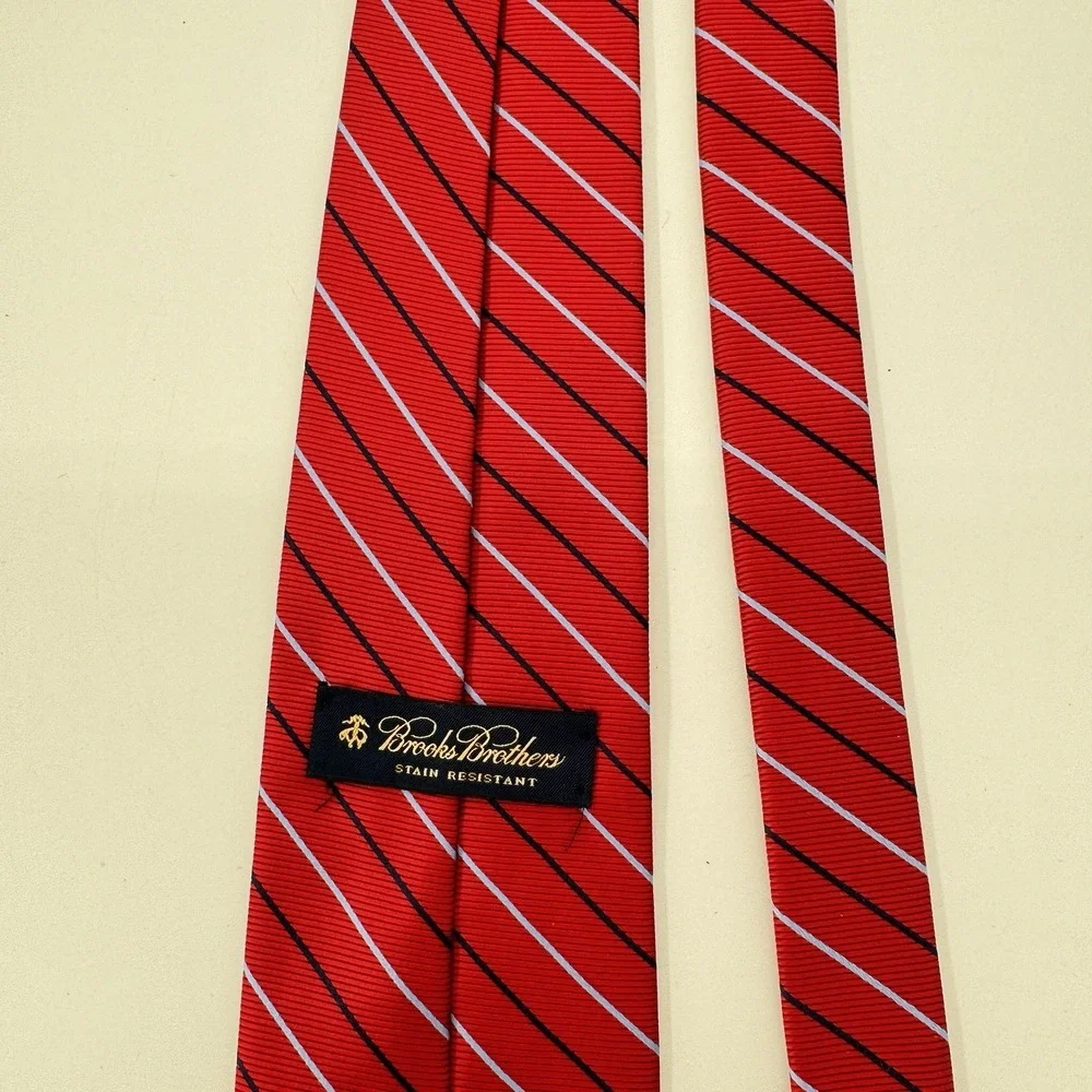Brooks Brothers Red Rep Stripe 100% Silk Tie 3.75 Classic Wide USA Made 61
